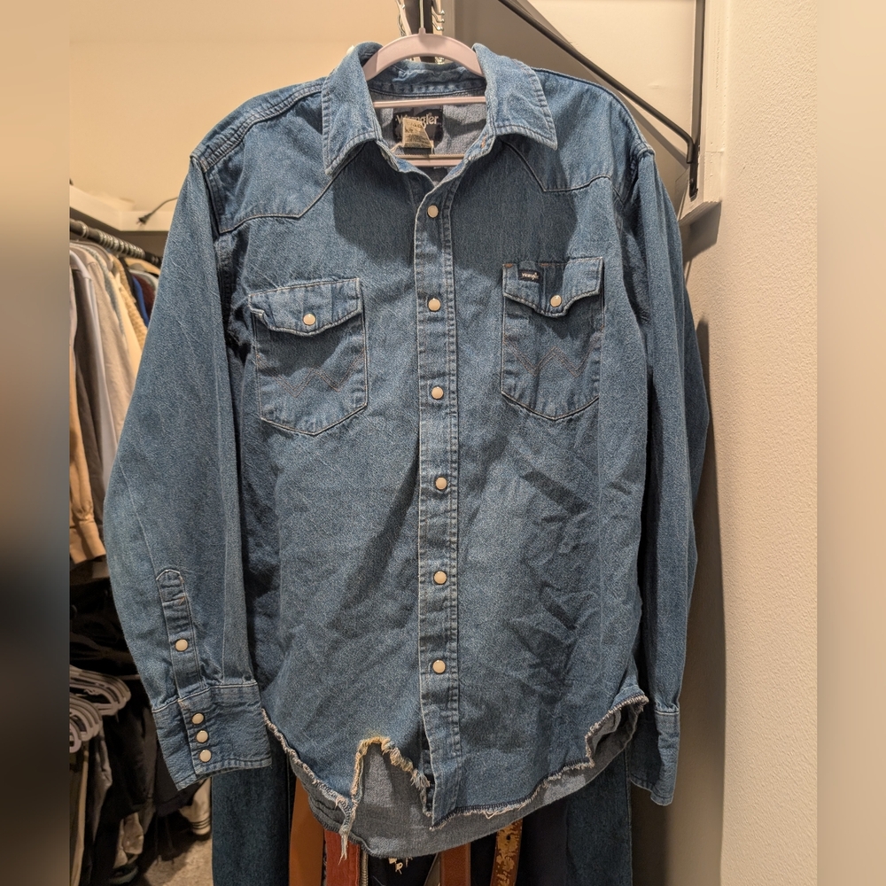 Wrangler Classic Blue Denim Long Sleeve Shirt Distressed